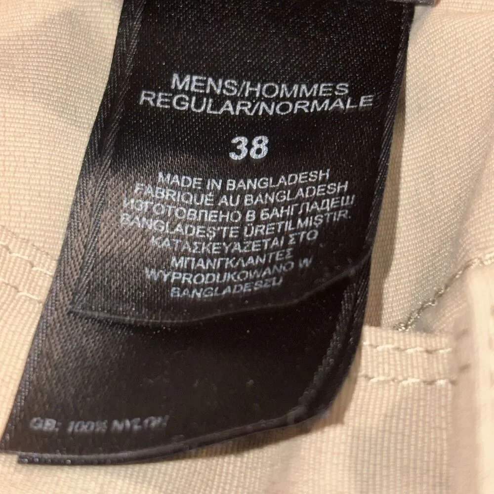 The North Face FlashDry Utility Shorts Men’s & XL T-Shirt Size 38